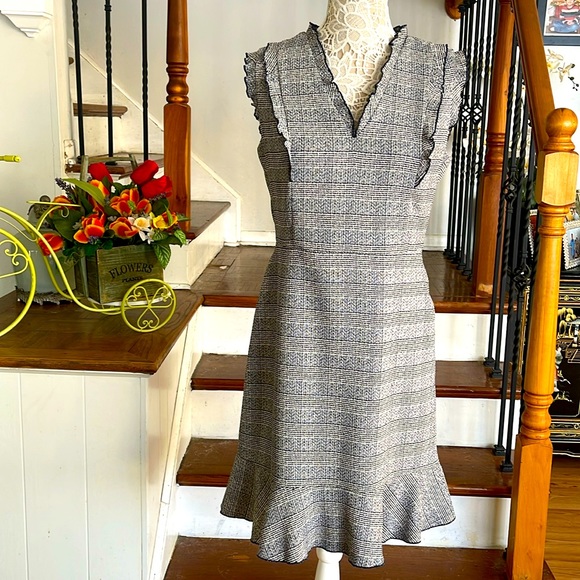 Karl Lagerfeld Dresses & Skirts - NWOT Karl Lagerfeld navy blue sheath dress